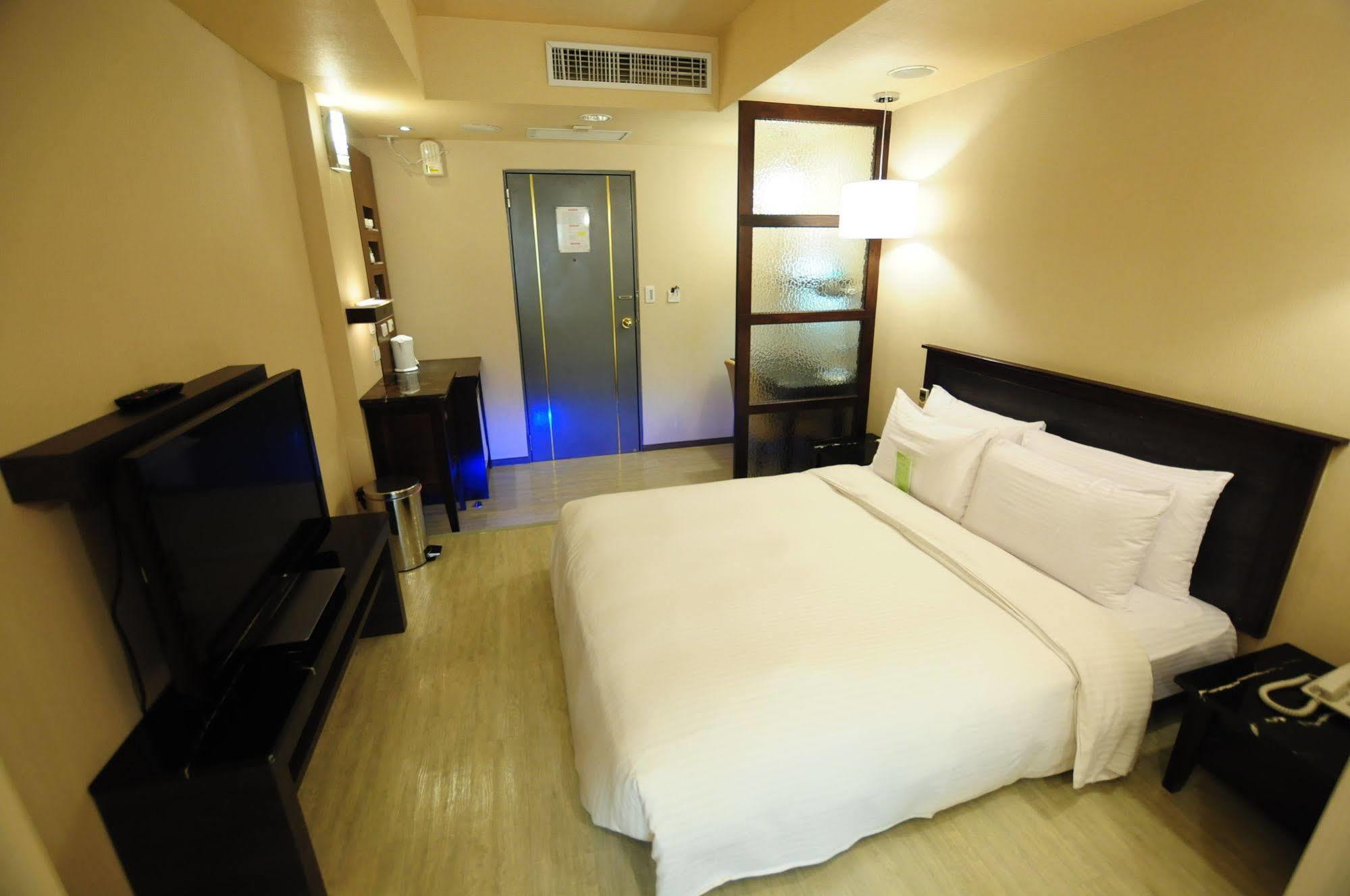 Kindness Xin Jue Jiang Hotell Kaohsiung Exteriör bild