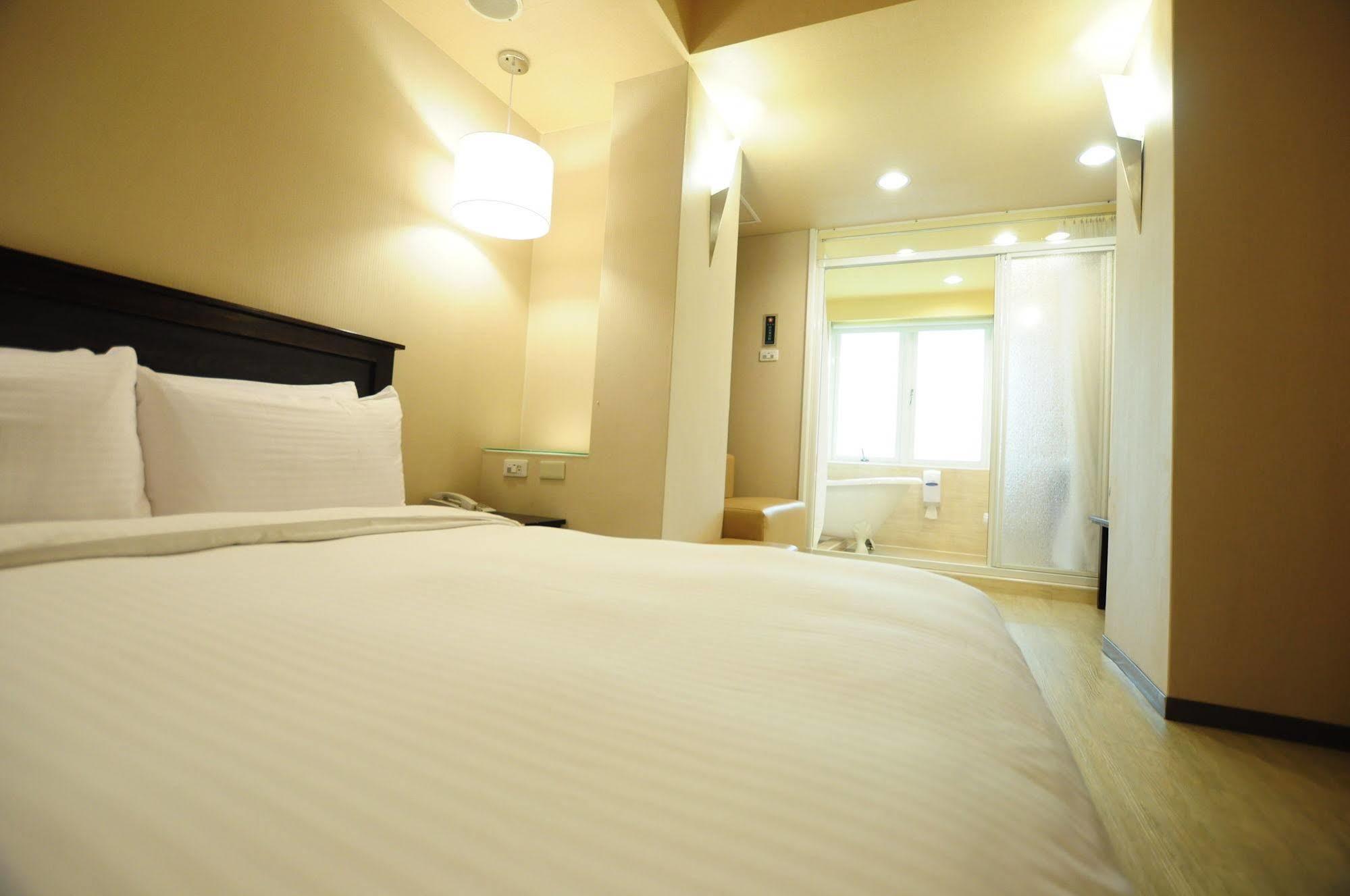 Kindness Xin Jue Jiang Hotell Kaohsiung Exteriör bild